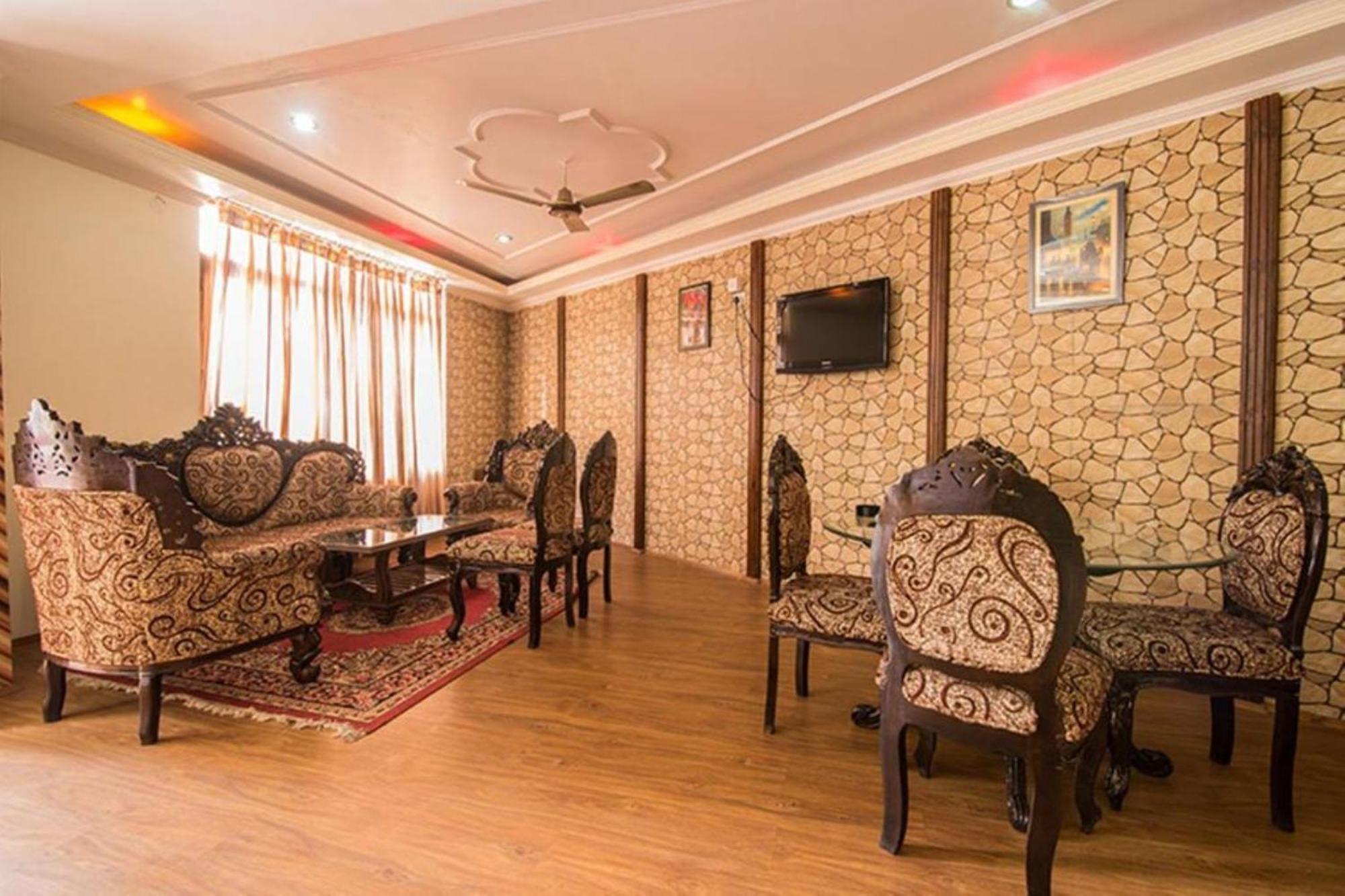 Moon Hotel Mallital, Near Nainital High Court Экстерьер фото